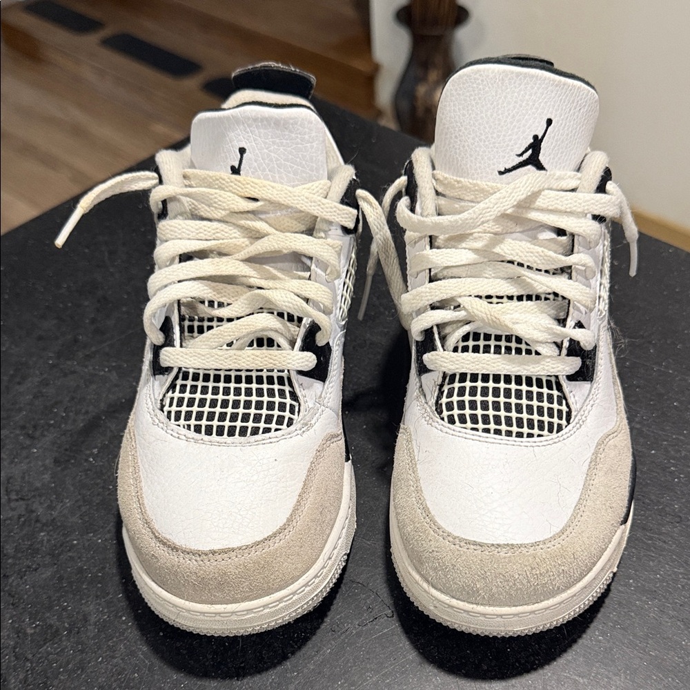 Jordan Kids Sneakers - White and Gray